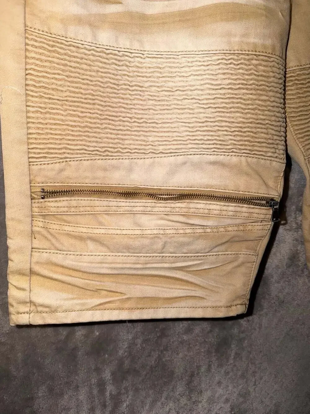 Beat & Rhythm Biker Denim Shorts Khaki with Pleated Panels and Zipper Accents